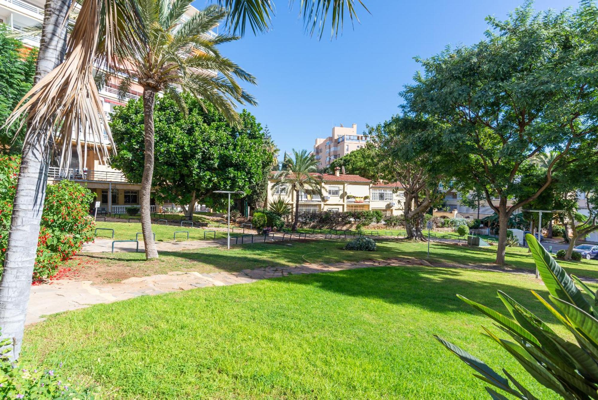 Carihuela Beach Apartments Torremolinos Exterior foto